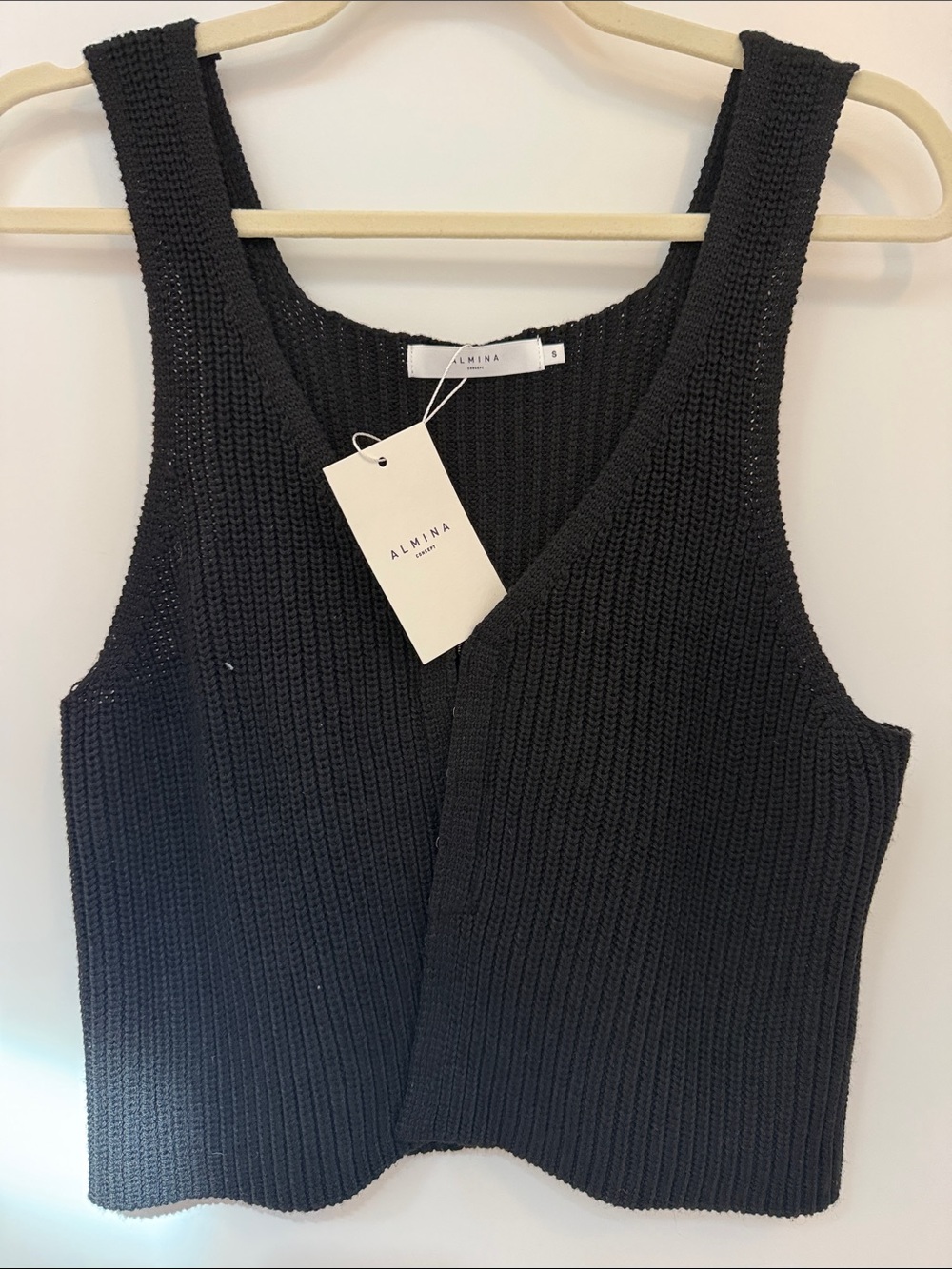 ALMINA Black Knit Sleeveless Cardigan Vest